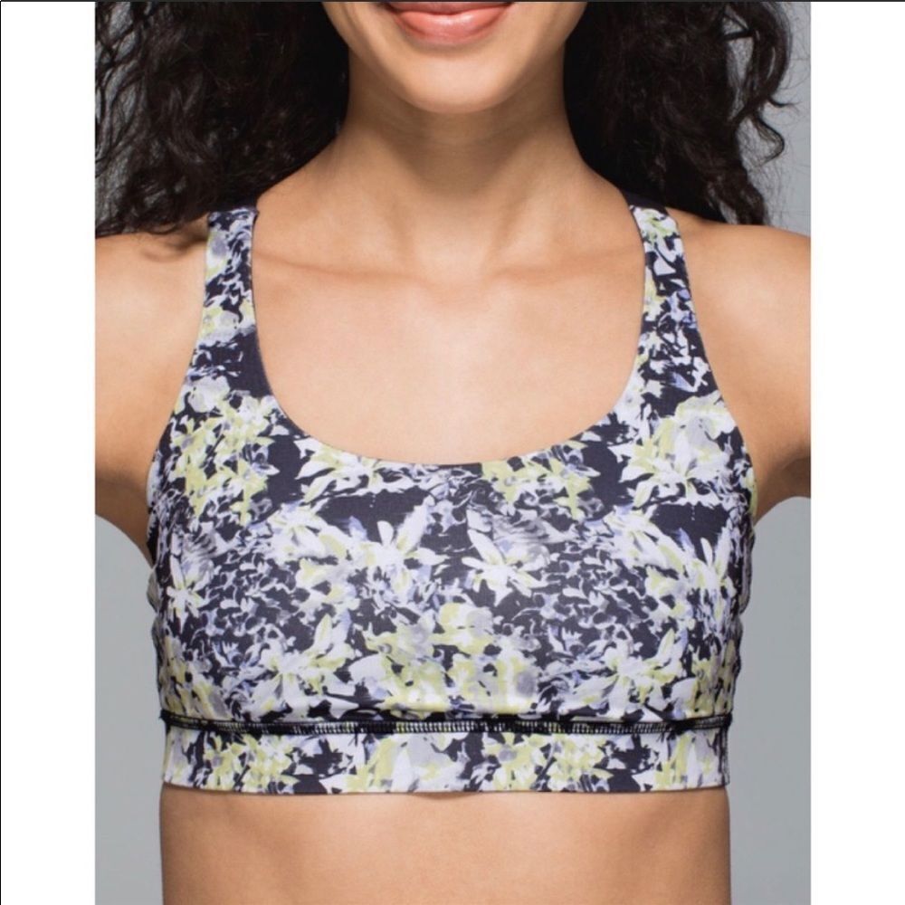 Lululemon Energy Bra Crosscourt Petal Black size 6